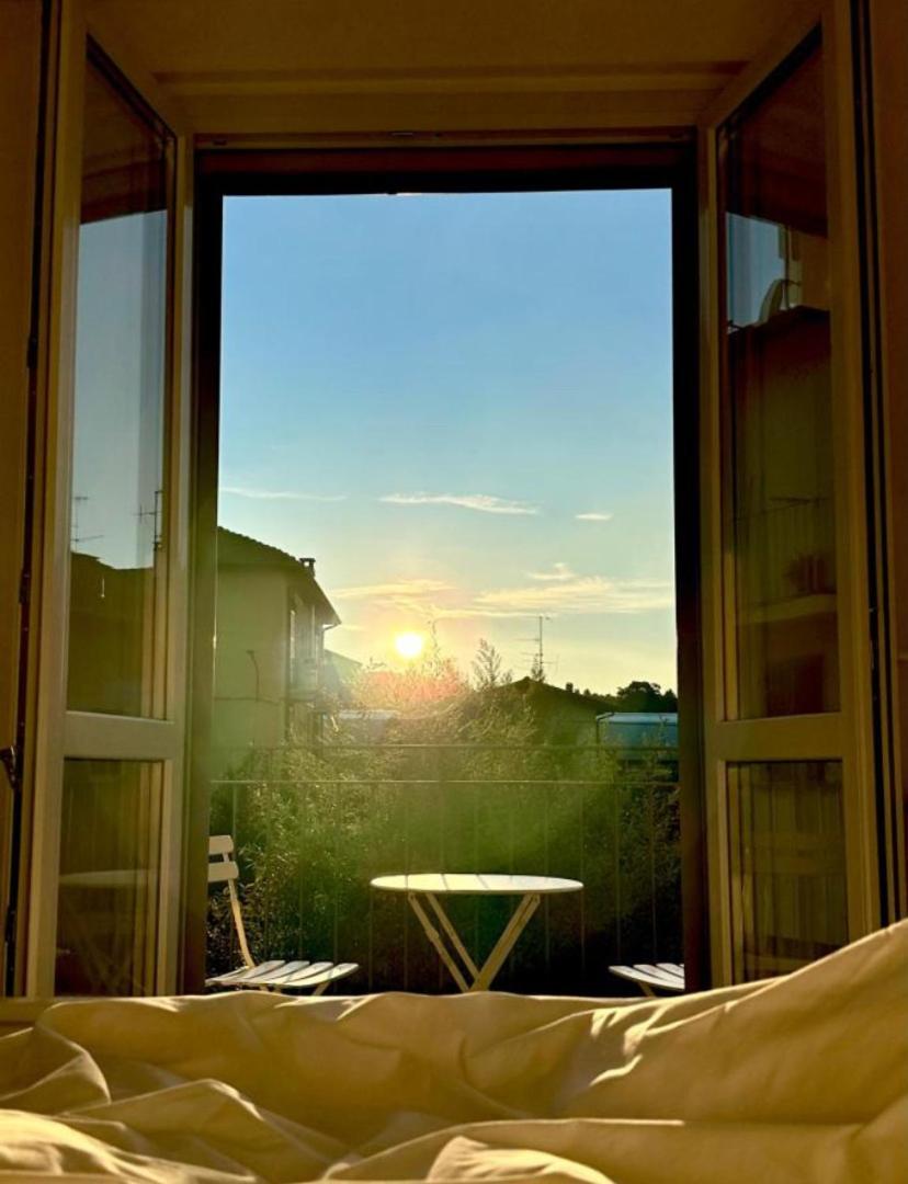 Lora Diamond Suite ,Free Parking, Self Check In,3 Como Exterior foto