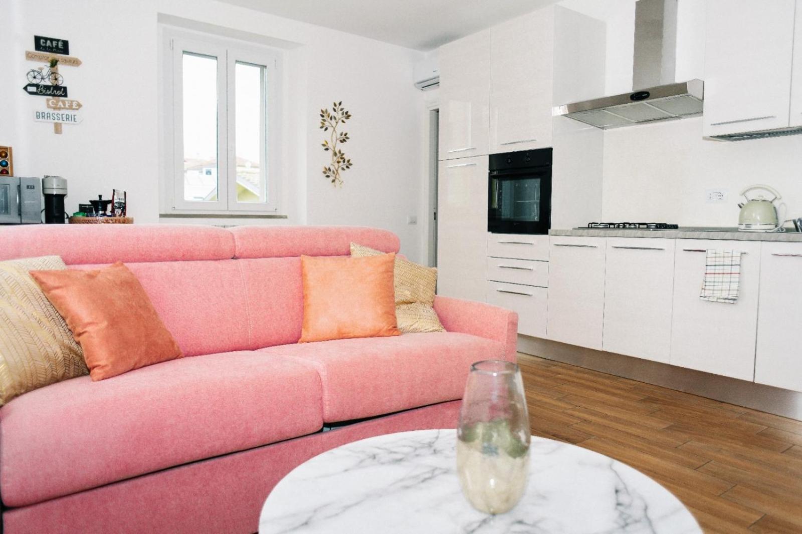 Lora Diamond Suite ,Free Parking, Self Check In,3 Como Exterior foto